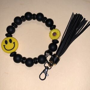 Handmade 😃Smiley Face/🌻Sunflower Keychain/Wristlet with Tassel